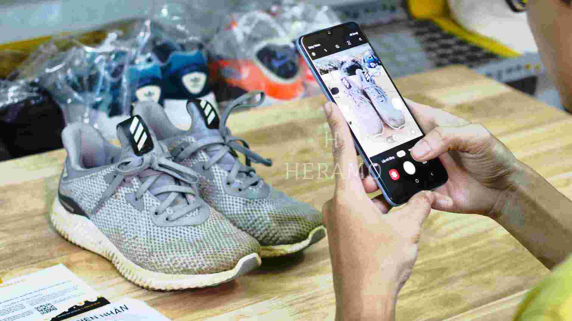 Heramo quy trinh ve sinh giay phan loai gan tag kiem tra